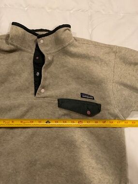 Patagonia synchilla  1/4 snap sweater medium